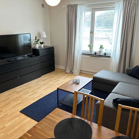 Apartmán Trivsamma Lagenheter Med Fri Parkering Stockholm Exteriér fotografie
