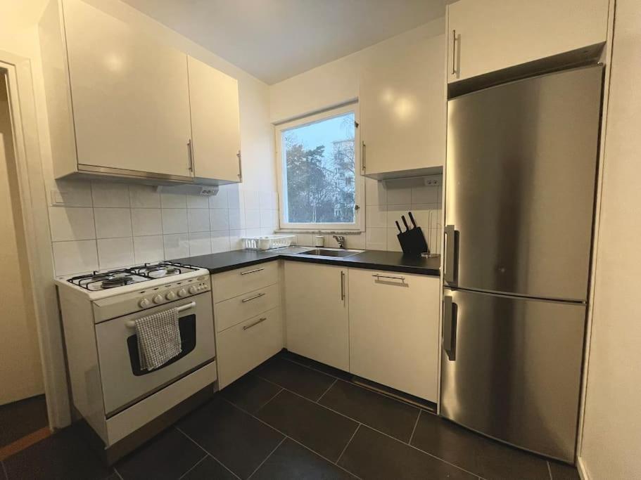 Apartmán Trivsamma Lagenheter Med Fri Parkering Stockholm Exteriér fotografie