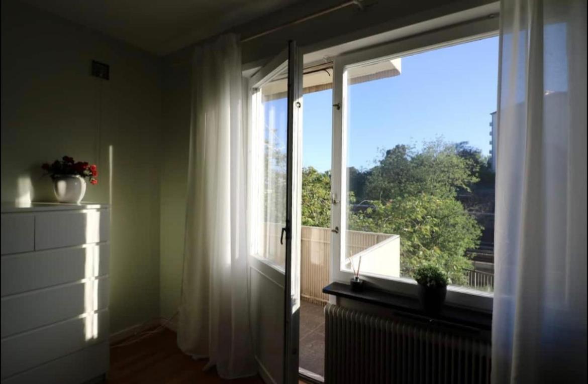 Apartmán Trivsamma Lagenheter Med Fri Parkering Stockholm Exteriér fotografie